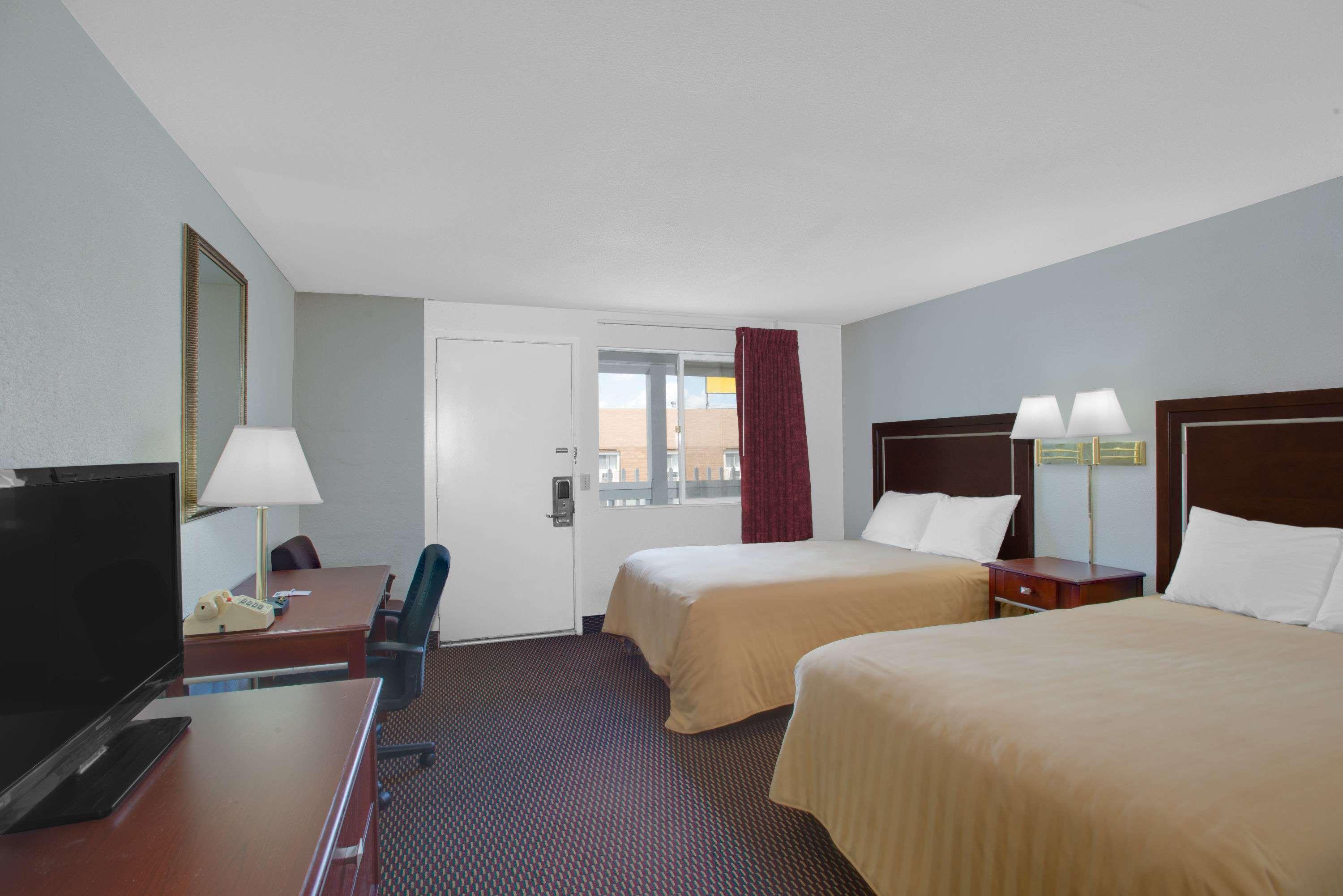 Queen City Inn Bangor Eksteriør billede